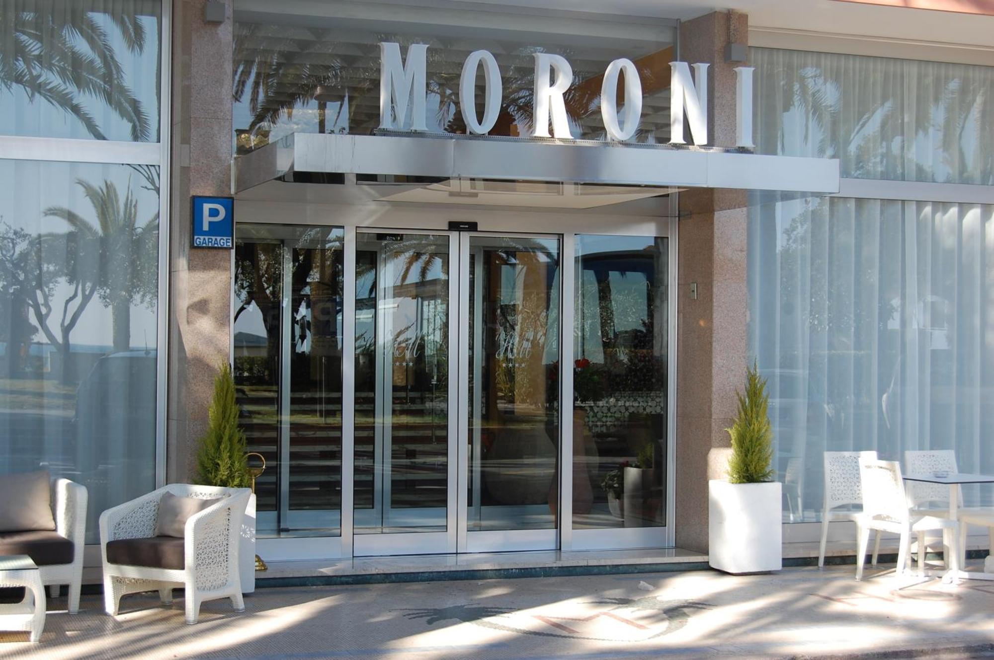Grand Hotel Moroni フィナーレ・リーグレ エクステリア 写真
